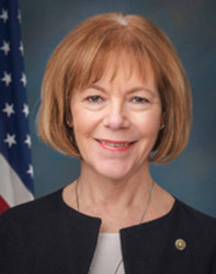 Official portrait of senator Tina  Smith